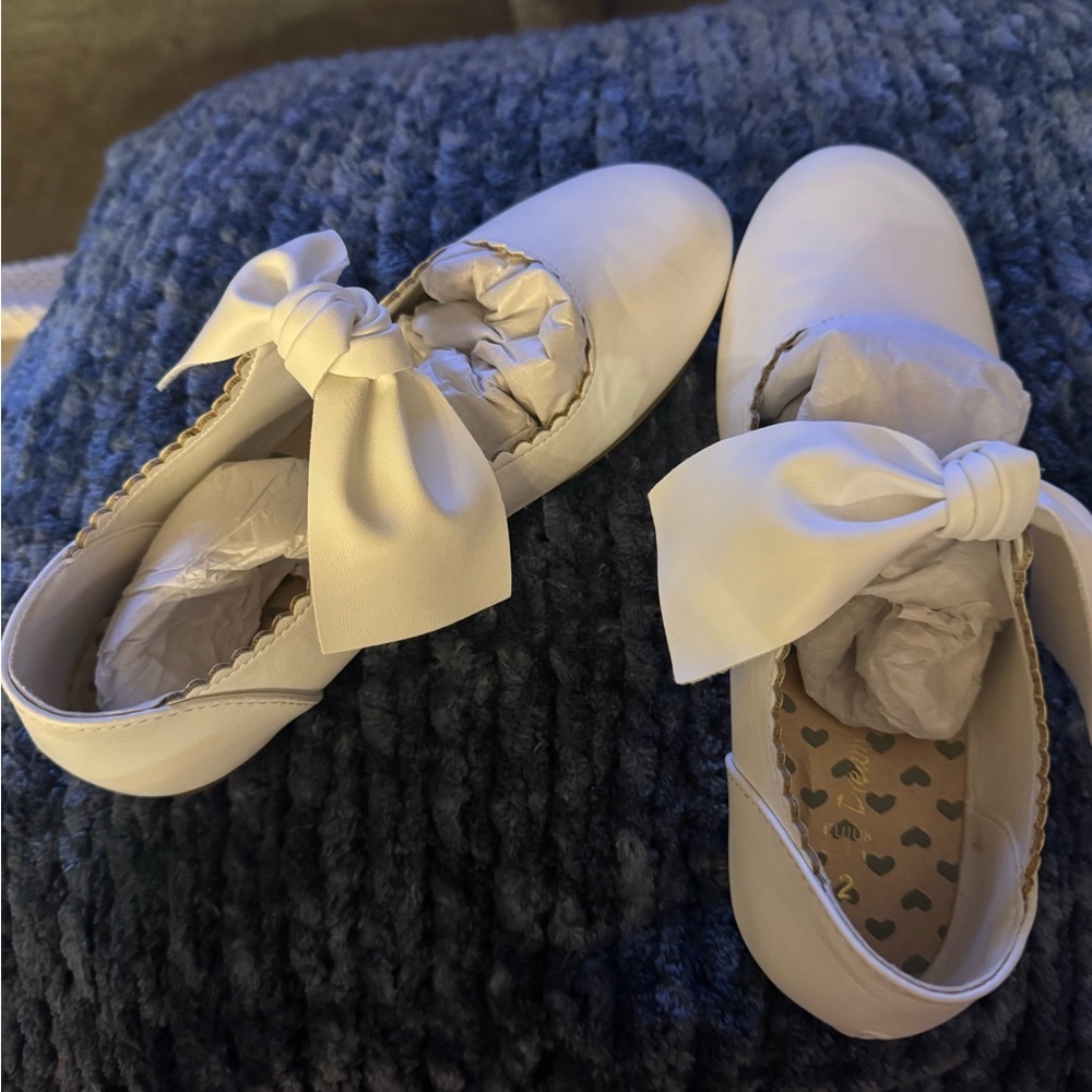 Dream Pairs Charming White Kids Dress Shoes with Bow Size 2